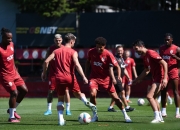 爱游戏官网-关于联赛冠军战前夕，球队备战万事俱备的信息