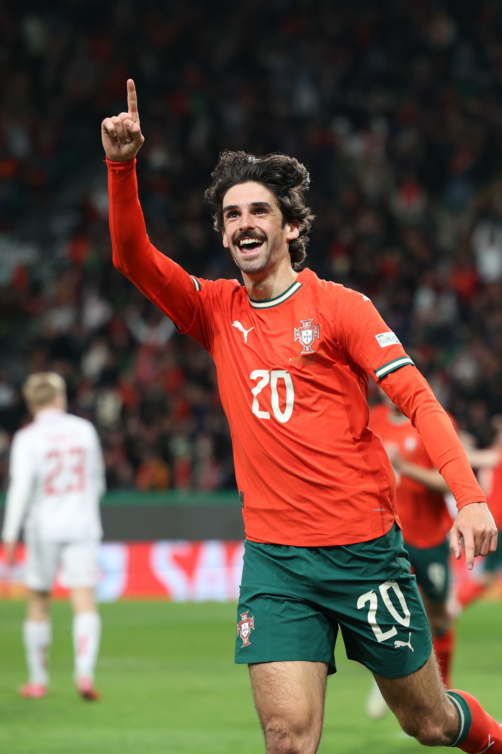 比利时队成功晋级欧国联半决赛，实力强劲