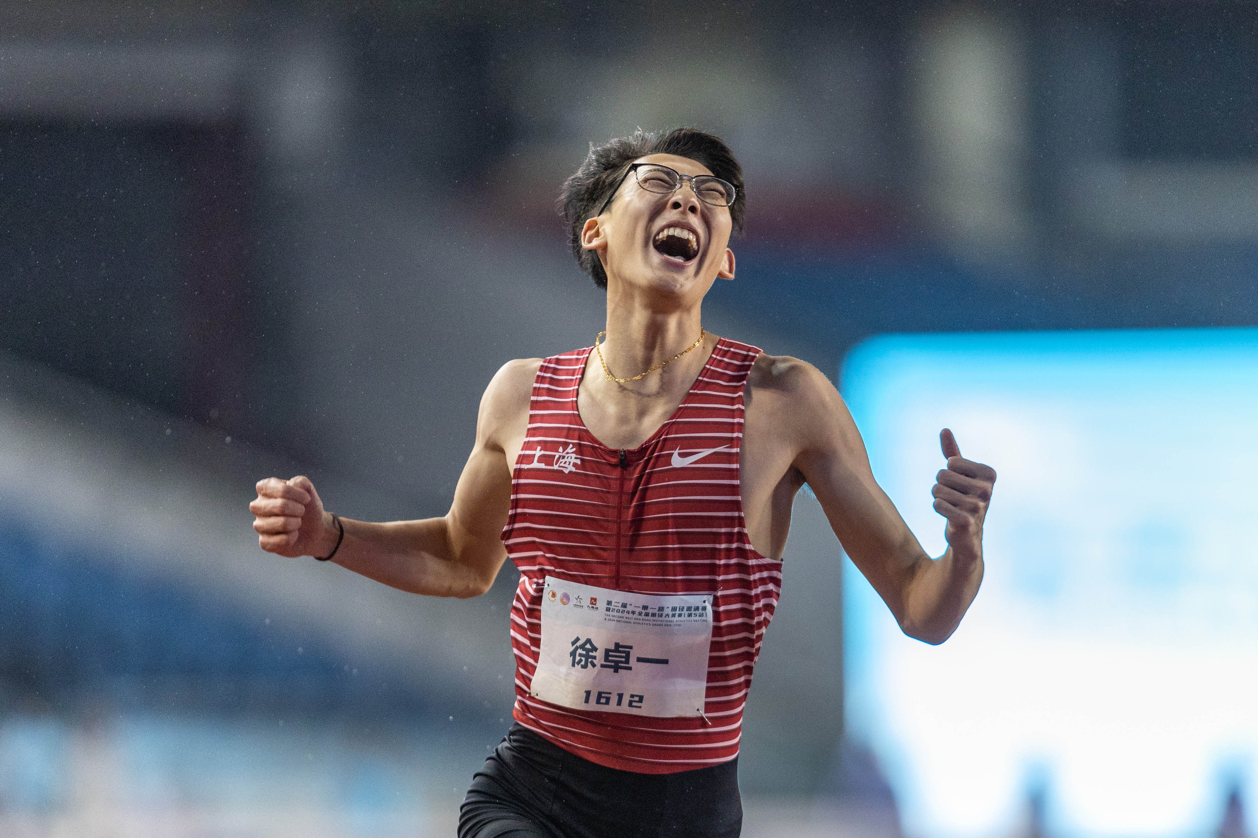 包含亚洲运动员再闯佳绩,表现精彩的词条 包含亚洲运动员再闯佳绩,表现精彩的词条