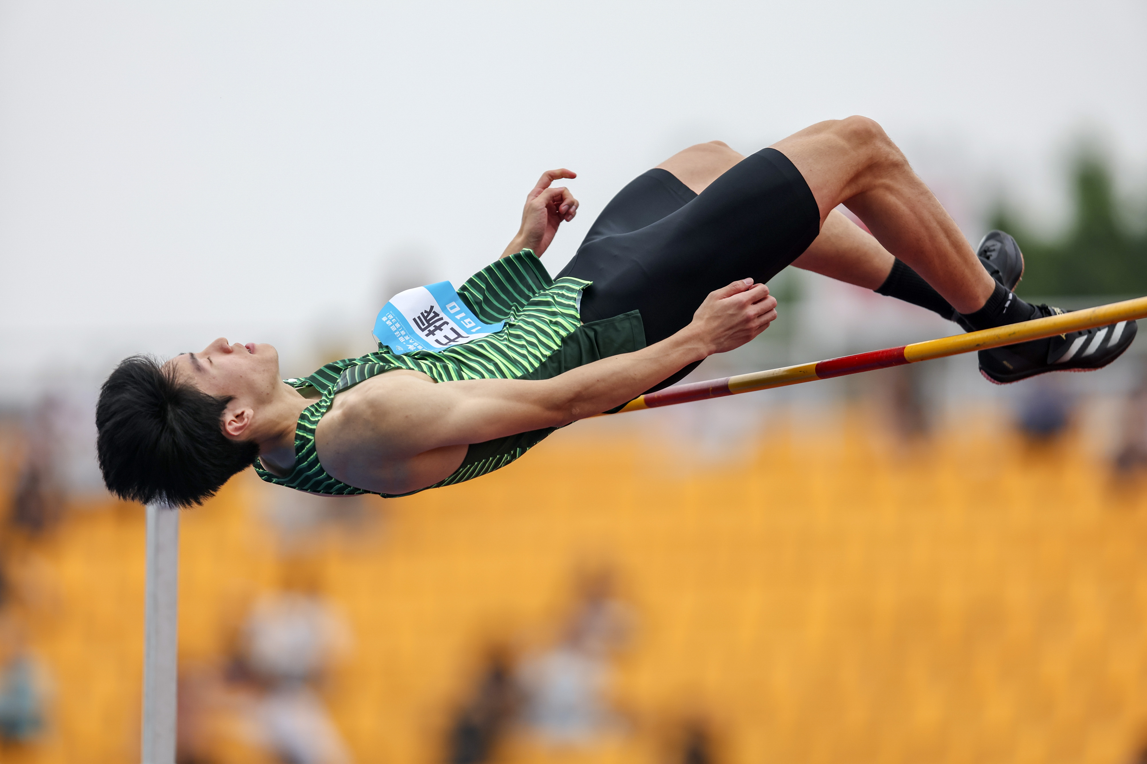 精彩绝伦比赛，让人心跳加速