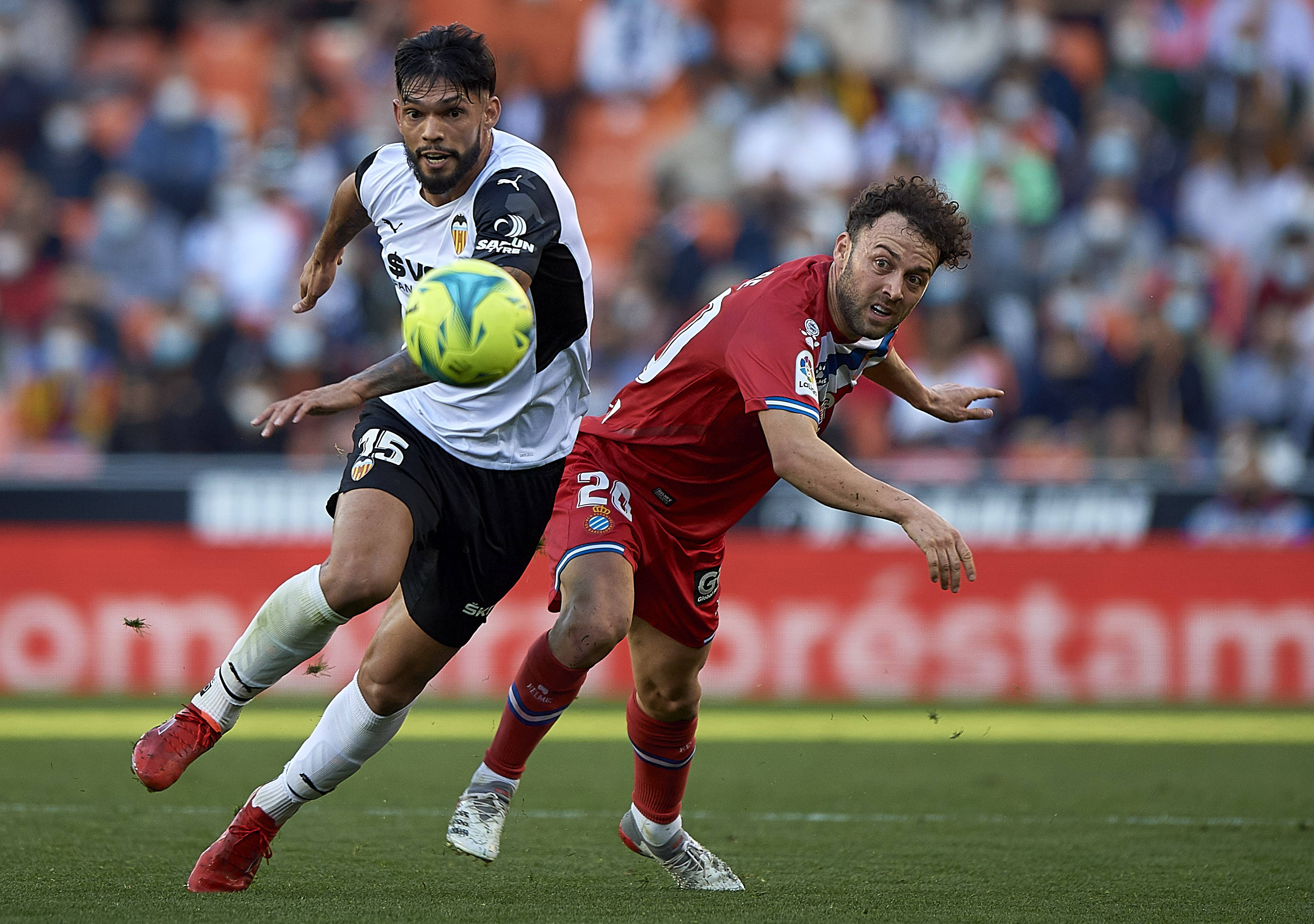 塞尔塔客场战胜比利亚雷亚尔,壮志凌云的简单介绍 塞尔塔客场战胜比利亚雷亚尔,壮志凌云的简单介绍