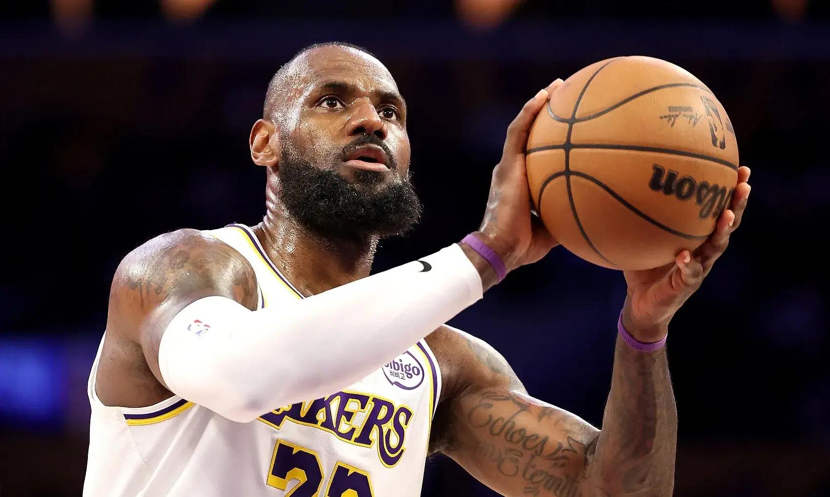 包含英超|詹姆斯碾压,关键一战的词条 包含英超|詹姆斯碾压,关键一战的词条