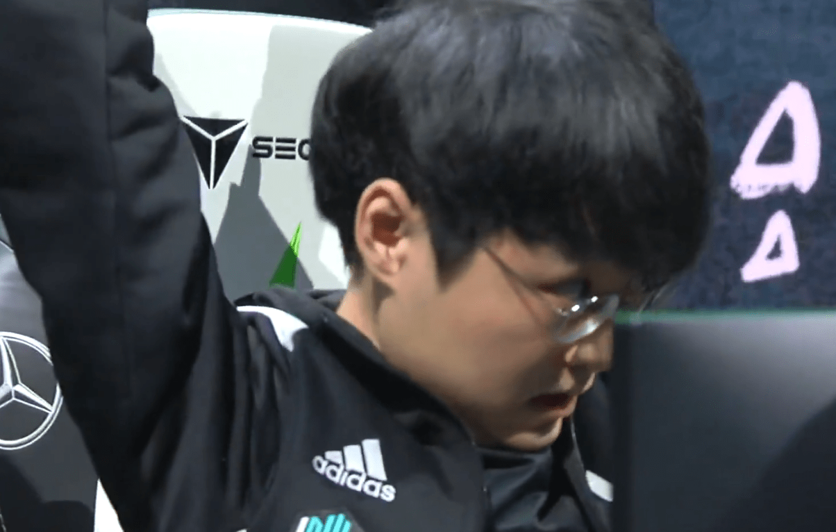 MAD险胜BLG,ShowMaker完成史诗逆转2025世界赛3:0(伦敦) MAD险胜BLG,ShowMaker完成史诗逆转2025世界赛3:0(伦敦)