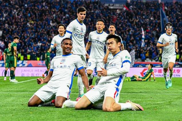 中超联赛顶尖球队集结对决,赛场风云变幻的简单介绍 中超联赛顶尖球队集结对决,赛场风云变幻的简单介绍