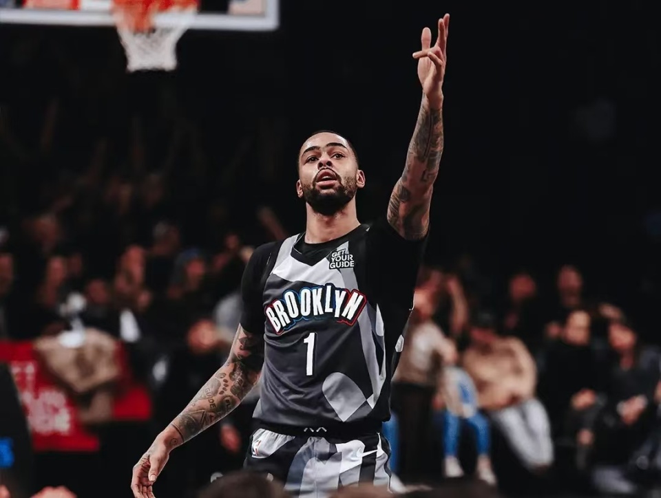 篮网逆转马刺,拉塞尔发威的简单介绍 篮网逆转马刺,拉塞尔发威的简单介绍