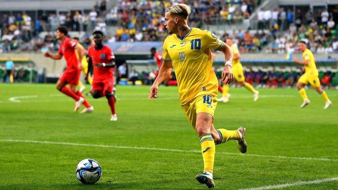 乌克兰队在欧预赛中顽强拼搏,争取每一场胜利 乌克兰队在欧预赛中顽强拼搏,争取每一场胜利