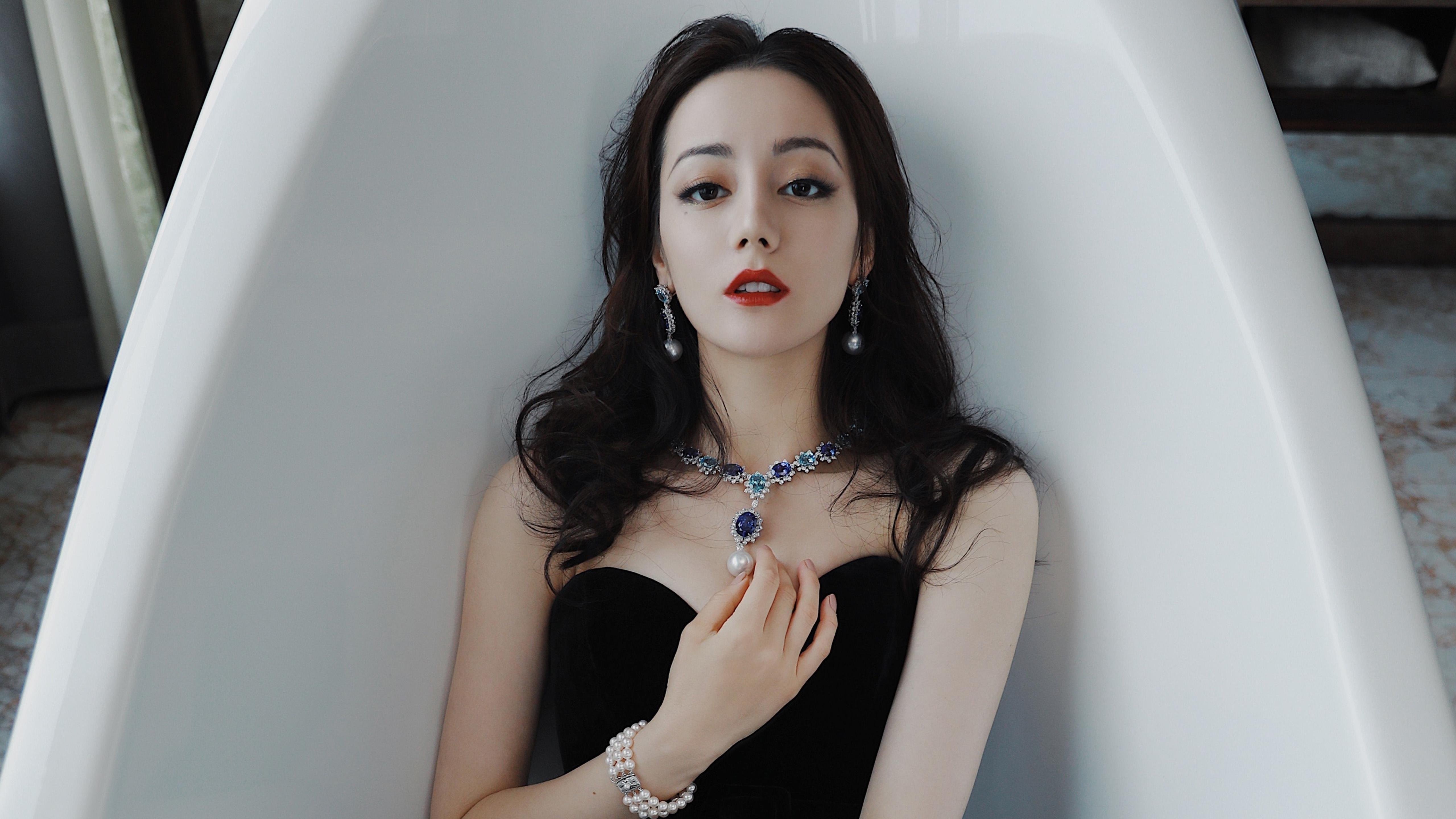 金州勇士横扫新疆队，克莱神射化身关键先生