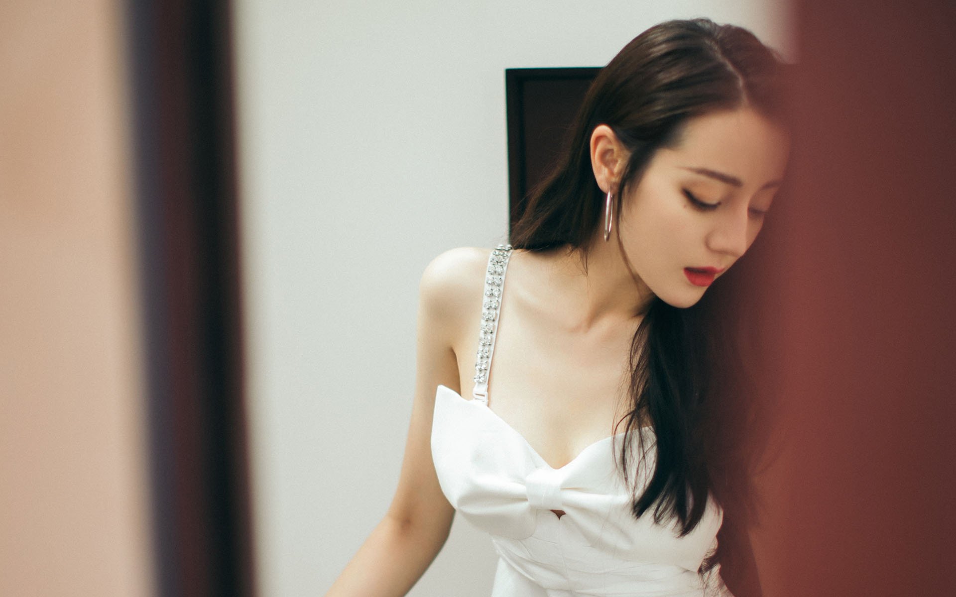 血拼在明尼苏达，接管在巴黎，两种战斗，一种胜利哲学