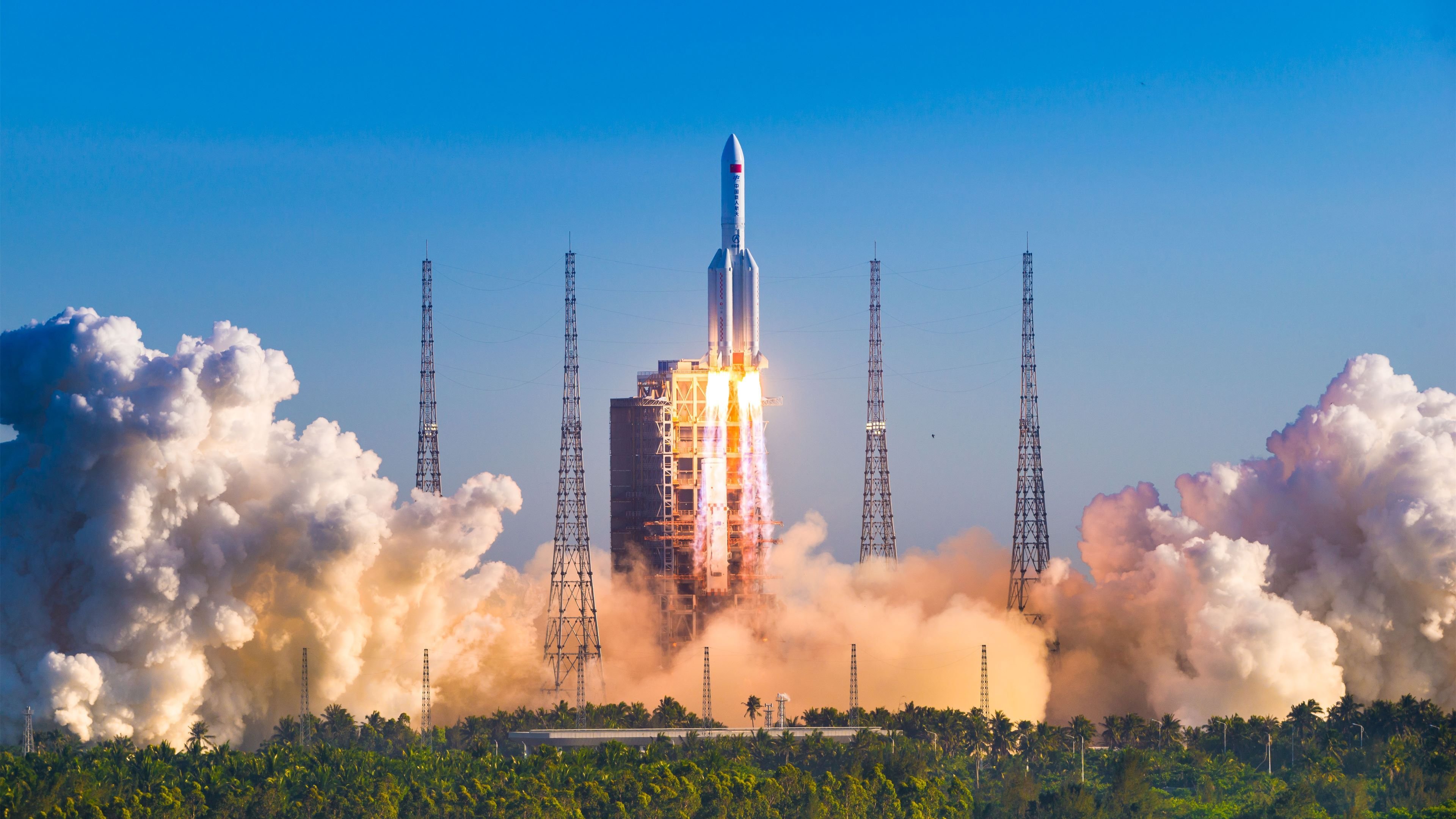 双线狂飙，F1新赛季揭幕战焦点战与秘鲁掀翻尼日利亚的震撼对决